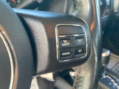 Used 2018 Jeep Wrangler Unlimited Sport w/ Quick Order Package 24W AWD/4WD image 36