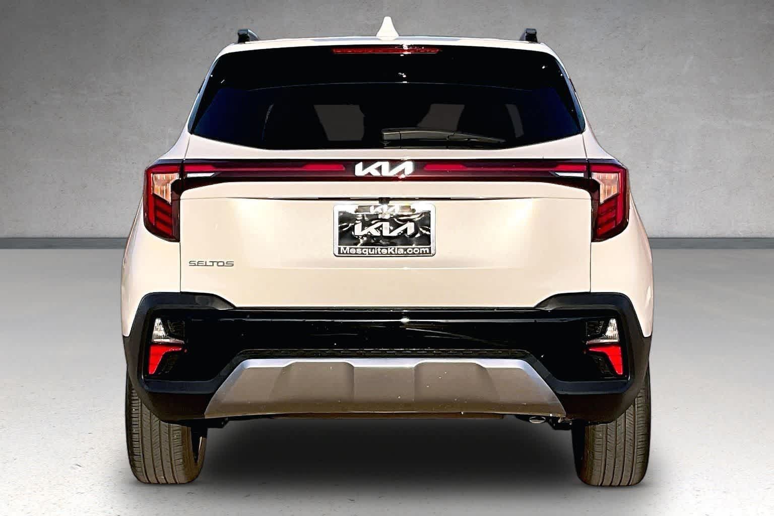 Certified 2026 Kia Seltos S FWD image 5
