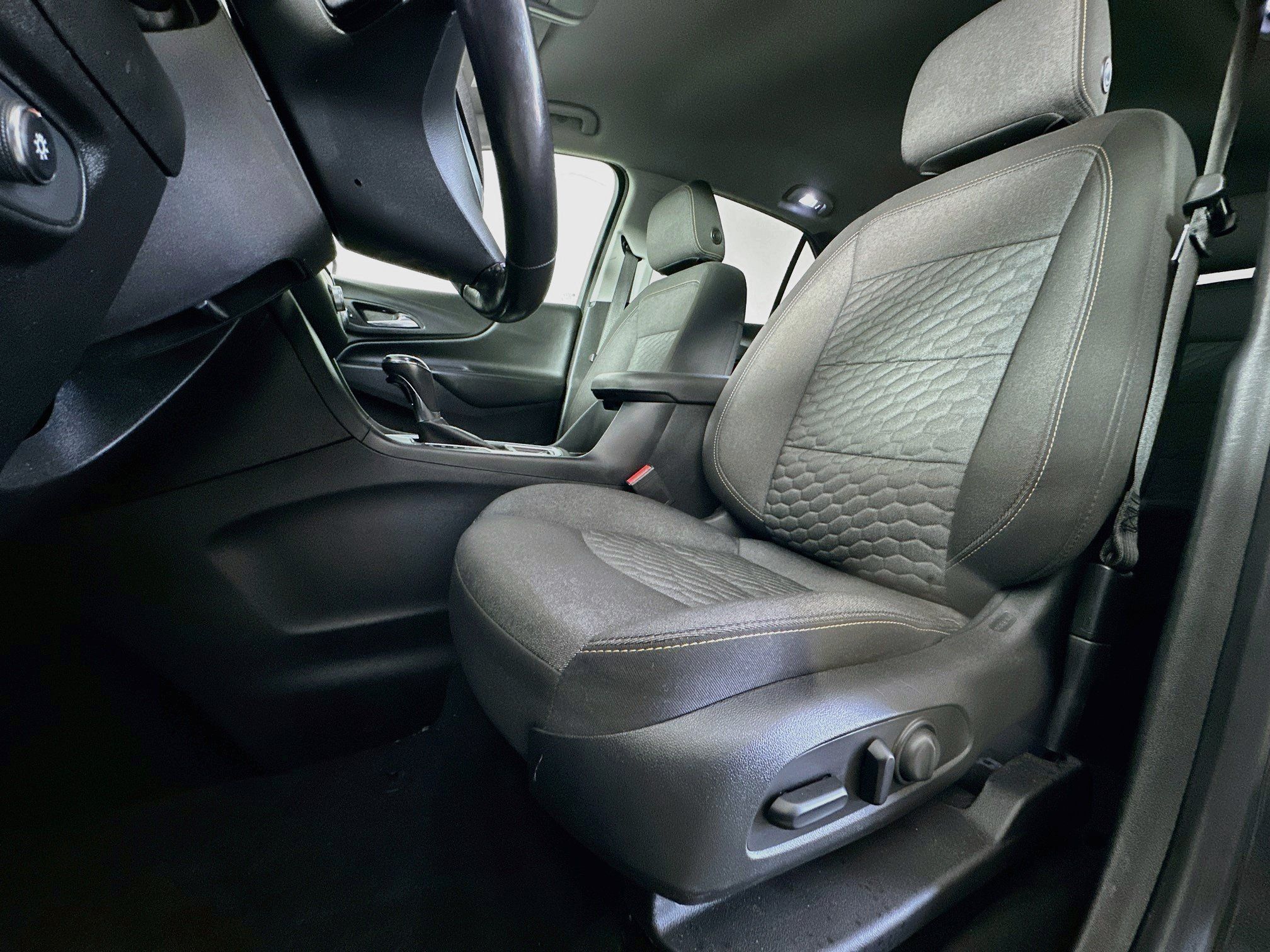 Used 2019 Chevrolet Equinox LT FWD image 13