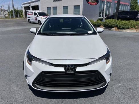 Certified 2025 Toyota Corolla LE FWD image 8