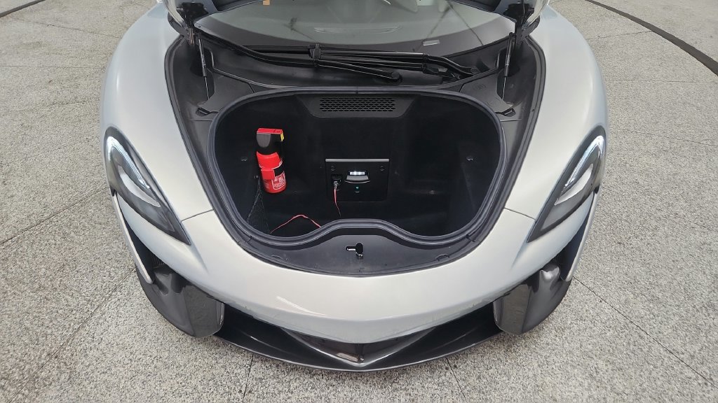 Used 2019 McLaren 570S Spider RWD image 13