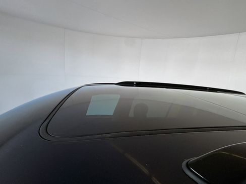 Used 2023 Jeep Grand Cherokee Overland w/ Adv Protech Group III image 19