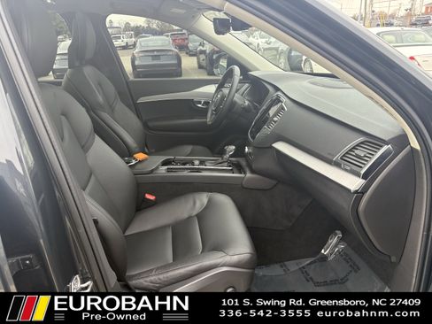 Used 2021 Volvo XC90 T5 Momentum w/ Protection Package Premier image 17