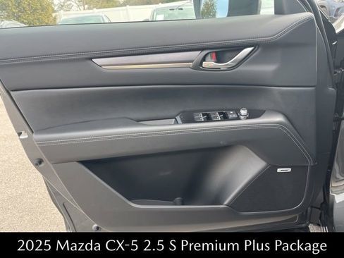 New 2025 MAZDA CX-5 AWD 2.5 S w/ Premium Plus Pkg image 6