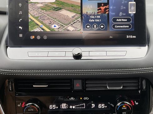 Used 2026 Nissan Rogue Platinum w/ Platinum Premium Package image 23