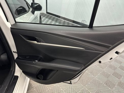 Used 2025 Toyota Camry XSE FWD image 17
