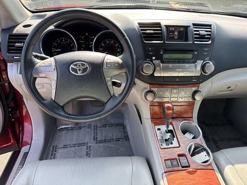 Used 2008 Toyota Highlander Limited FWD image 18