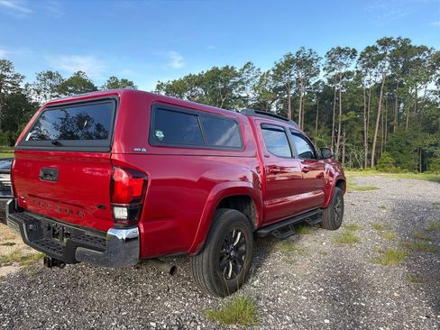 Used 2023 Toyota Tacoma SR5 RWD image 5
