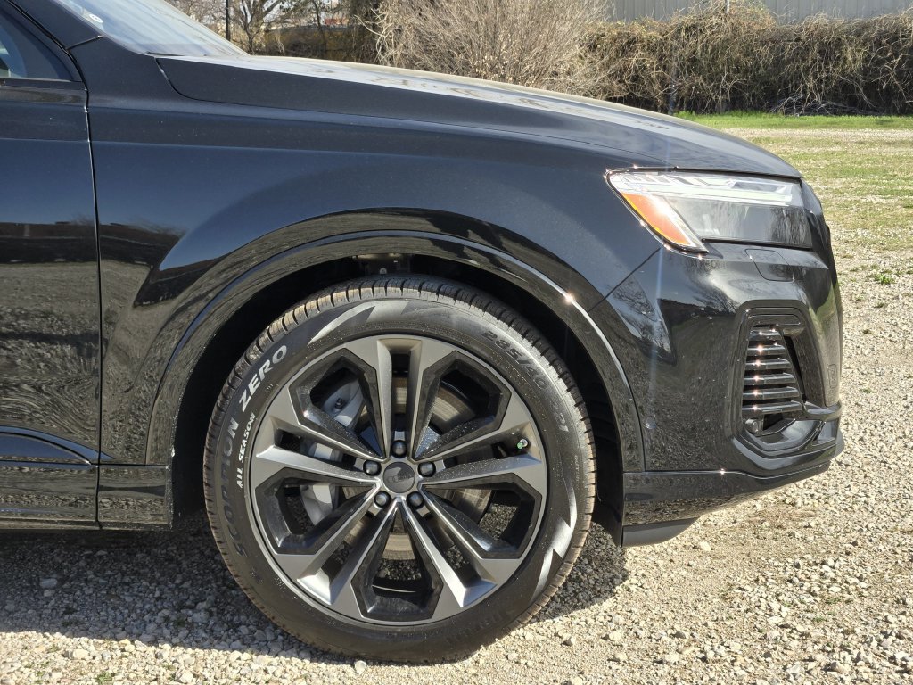 Used 2026 Audi Q7 3.0T Premium Plus AWD/4WD image 13