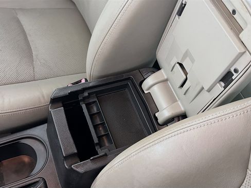 Used 2016 Subaru Forester 2.5i Touring image 18