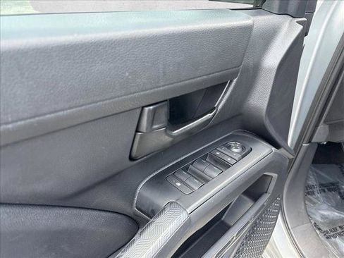 Certified 2024 Toyota Tacoma SR5 AWD/4WD image 12