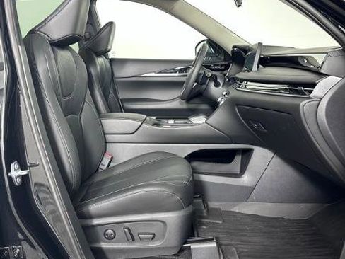 Certified 2025 INFINITI QX60 Pure image 29