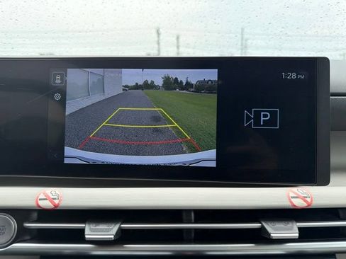 Used 2025 Hyundai Tucson SEL FWD image 18