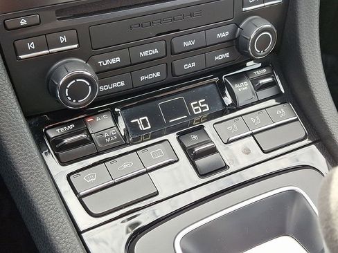 Used 2019 Porsche 911 Carrera T image 15