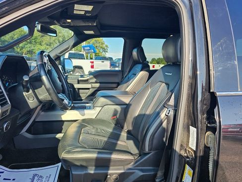 Used 2019 Ford F150 Platinum w/ Equipment Group 701A Luxury AWD/4WD image 16