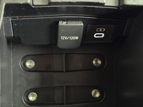 Used 2023 Toyota Corolla LE FWD image 28