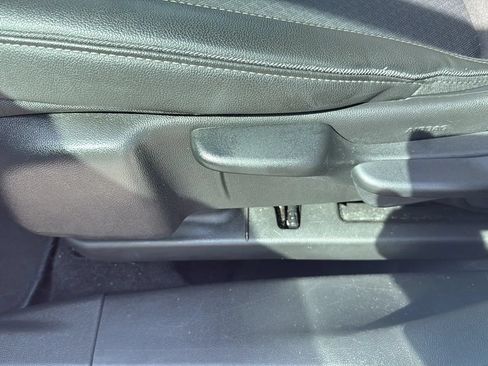 Used 2025 Buick Encore GX Preferred FWD image 13