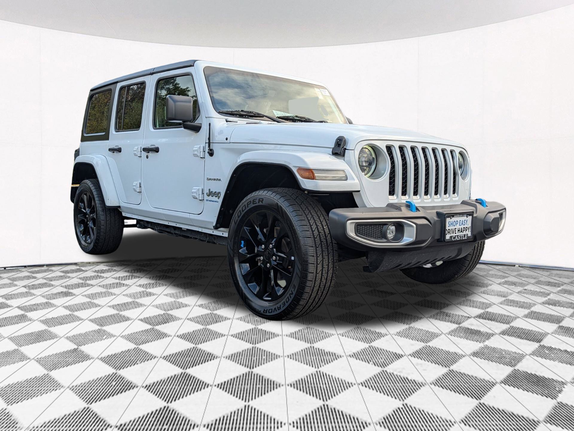 Used 2023 Jeep Wrangler Unlimited Sahara AWD/4WD image 17