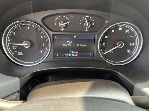 Used 2021 Buick Enclave Essence AWD/4WD image 15
