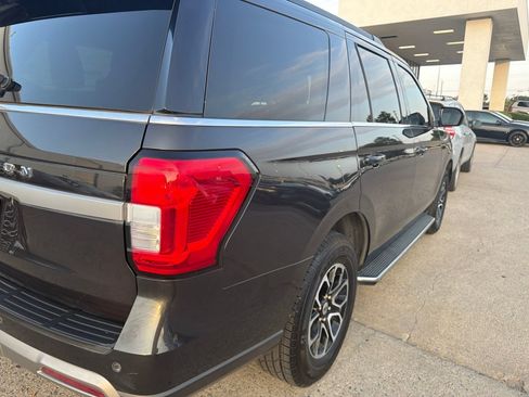Used 2022 Ford Expedition XLT AWD/4WD image 4