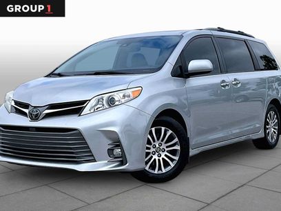 Used 2020 Toyota Sienna XLE w/ XLE Navigation Package