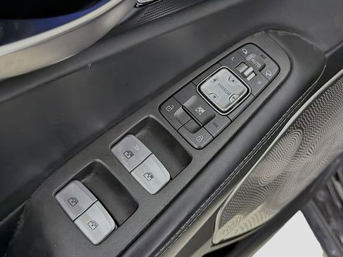 Used 2018 Genesis G90 5.0 Ultimate RWD image 21
