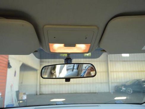 Used 2008 Nissan Sentra 2.0 S w/ Convenience Plus Pkg FWD image 25