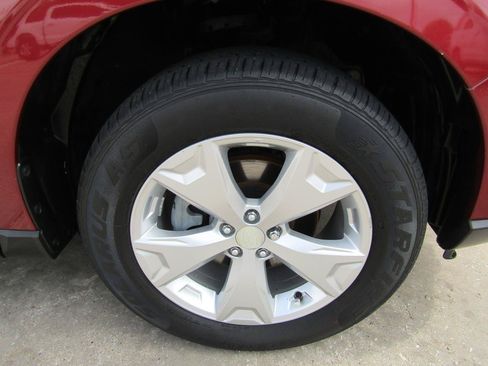 Used 2016 Subaru Forester 2.5i Premium AWD/4WD image 7