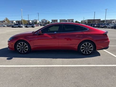 Used 2021 Hyundai Sonata Limited image 2