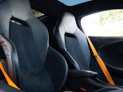 Used 2018 McLaren 570S RWD image 28
