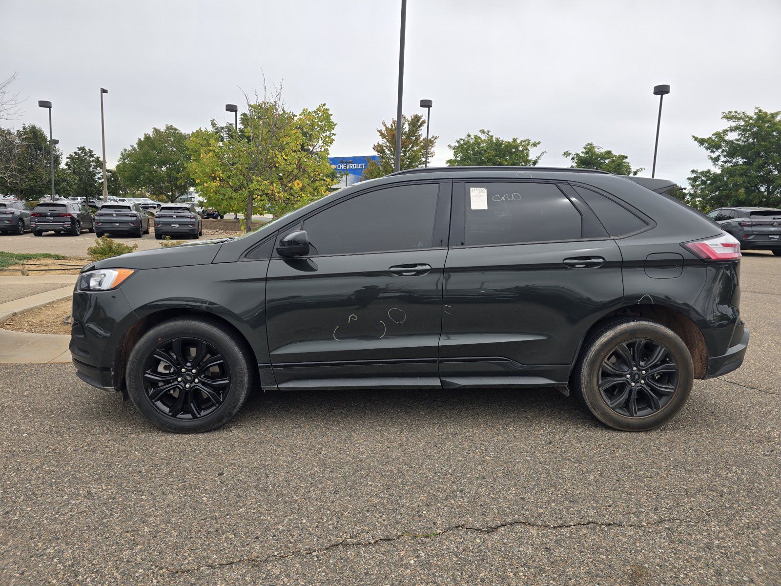 Used 2024 Ford Edge SE w/ Black Appearance Package AWD/4WD image 2