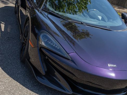 Used 2019 McLaren 600LT RWD image 19