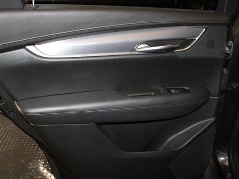 Used 2017 Cadillac XT5 Luxury AWD/4WD image 27