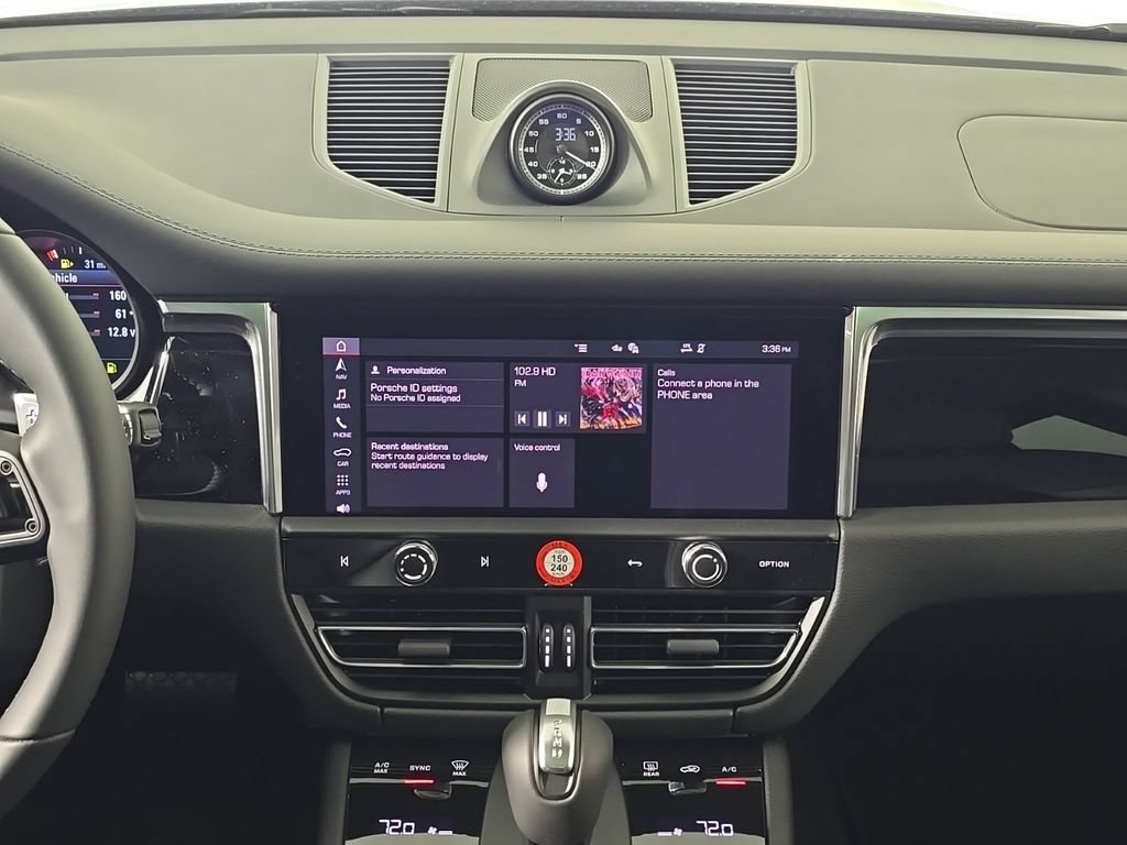 Certified 2026 Porsche Macan AWD/4WD image 19