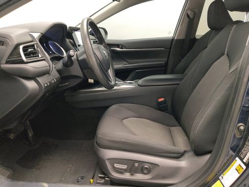 Used 2021 Toyota Camry LE w/ Carpet Mat Package (TMS) image 17