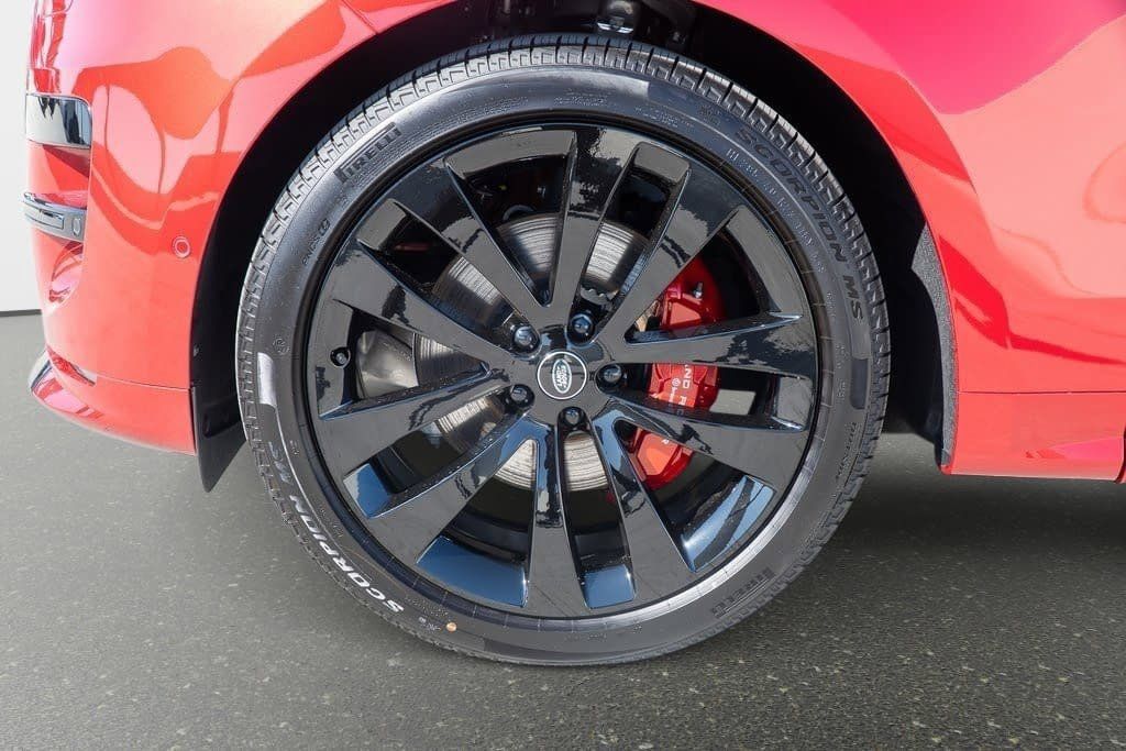 New 2025 Land Rover Range Rover Sport Dynamic SE AWD/4WD image 12