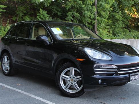 Used 2014 Porsche Cayenne AWD/4WD image 4