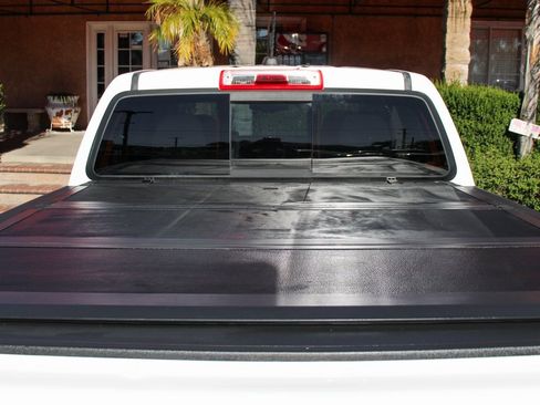 Used 2021 Chevrolet Colorado LT w/ LT Convenience Package image 8