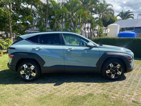 Used 2025 Hyundai Kona SEL FWD image 8