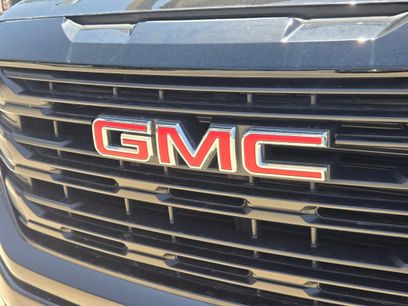 Certified 2024 GMC Sierra 1500 Pro w/ Graphite Edition