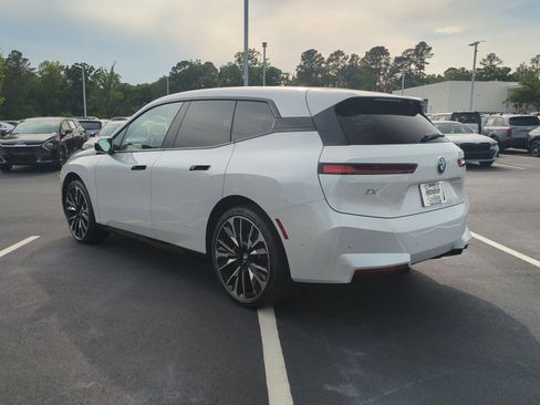 Certified 2026 BMW iX xDrive60 image 8