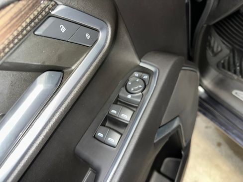 Certified 2022 Chevrolet Silverado 1500 LT image 5