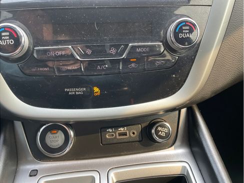 Used 2019 Nissan Murano SV AWD/4WD image 22