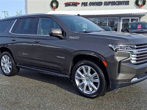 Used 2021 Chevrolet Tahoe High Country w/ Premium Package image 2