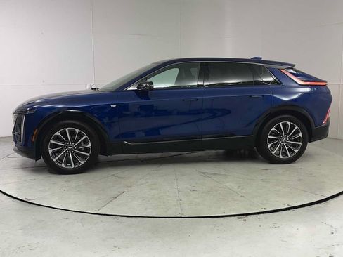 Used 2024 Cadillac Lyriq Sport AWD/4WD image 5