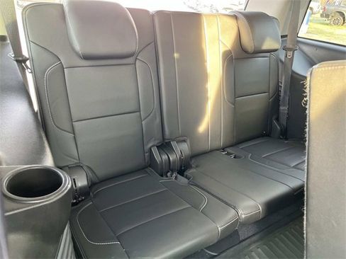 Used 2019 GMC Yukon SLT w/ Open Road Package image 21