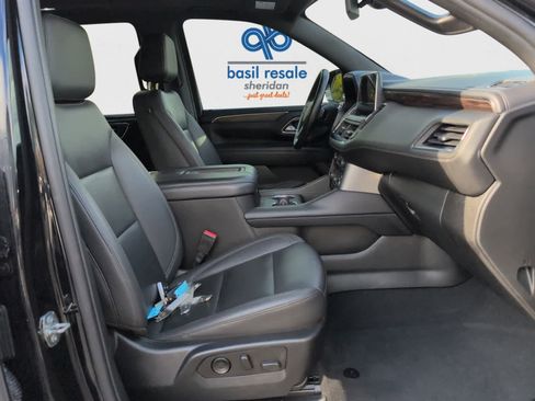 Used 2023 Chevrolet Suburban Z71 image 23