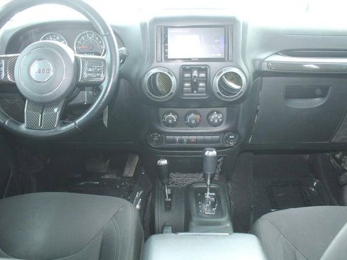 Used 2017 Jeep Wrangler Unlimited Sport w/ Quick Order Package 24S image 14