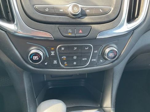Certified 2023 Chevrolet Equinox LT AWD/4WD image 7