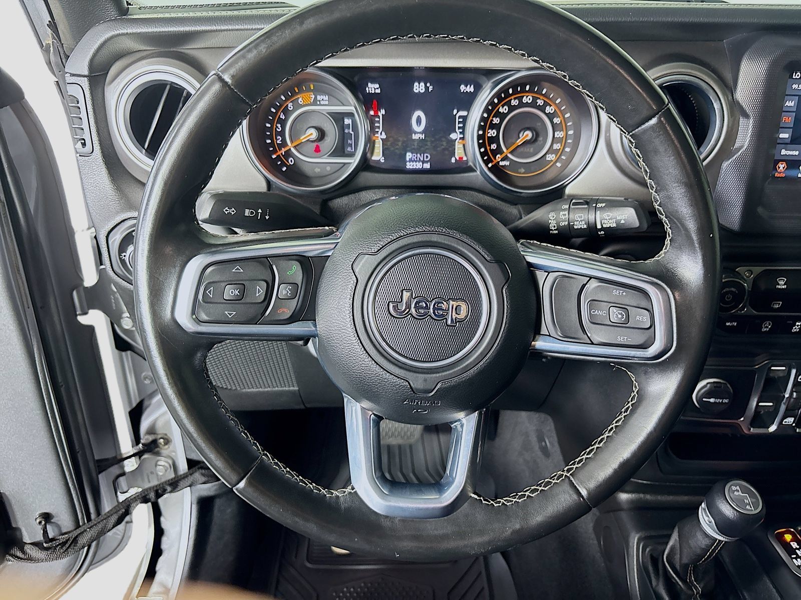Used 2020 Jeep Wrangler Unlimited Sahara AWD/4WD image 11